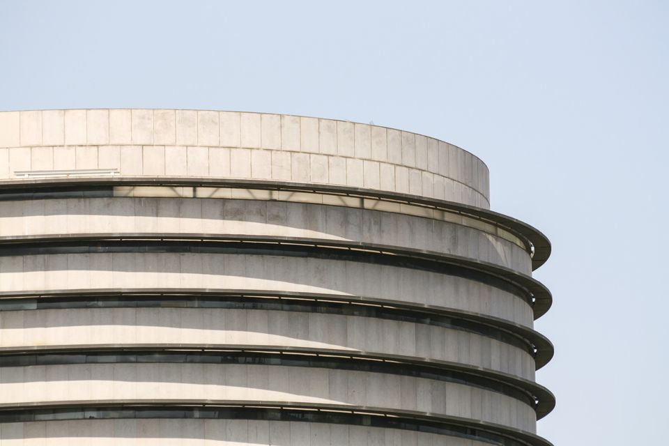 Ribbed curved upper floors of a round building